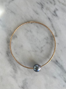 Size 7.5 Tahitian Bangle